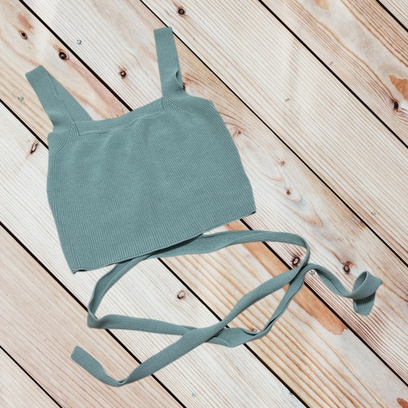 Urban Outfitters M sage green Layering Sweater Tank Top - Picture 1 of 10